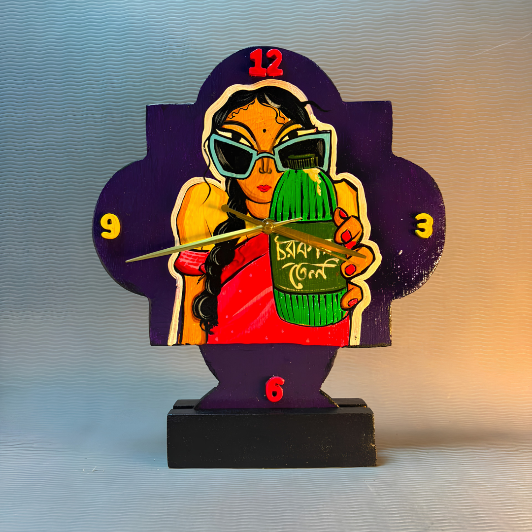 Hand Painted Wooden Table Clock - "Ei Nao Chorkar Tel "